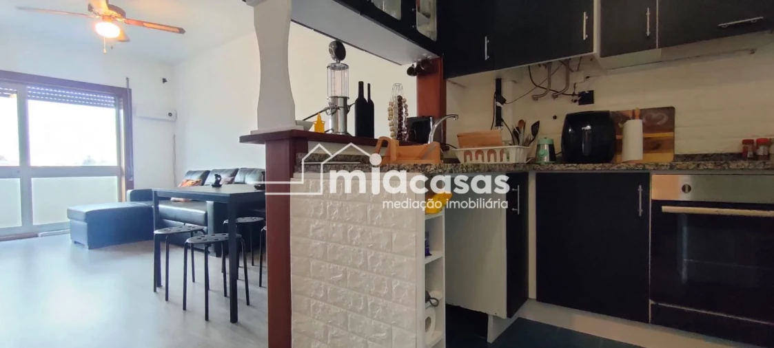 Apartamento T1 para Venda em Tamengos, Aguim e Óis do Bairro Foto 4