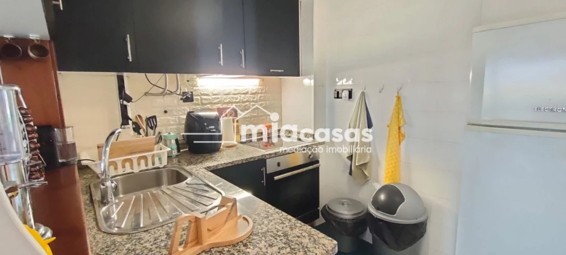 Apartamento T1 para Venda em Tamengos, Aguim e Óis do Bairro