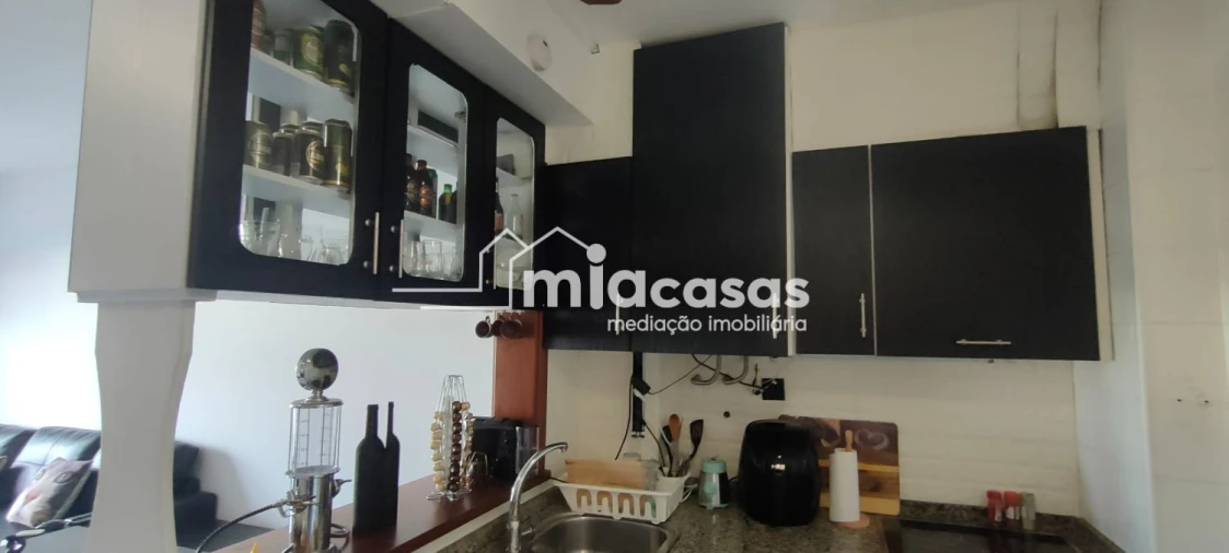 Apartamento T1 para Venda em Tamengos, Aguim e Óis do Bairro Foto 3