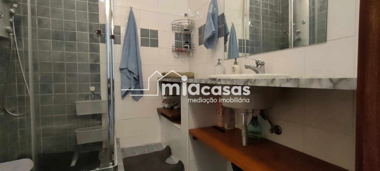 Apartamento T1 para Venda em Tamengos, Aguim e Óis do Bairro Foto 11