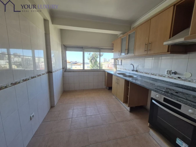 Apartamento T2 para Venda em Queluz e Belas