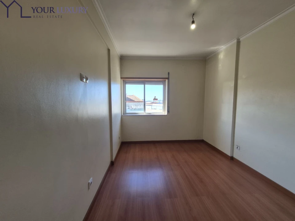 Apartamento T2 para Venda em Queluz e Belas Foto 13