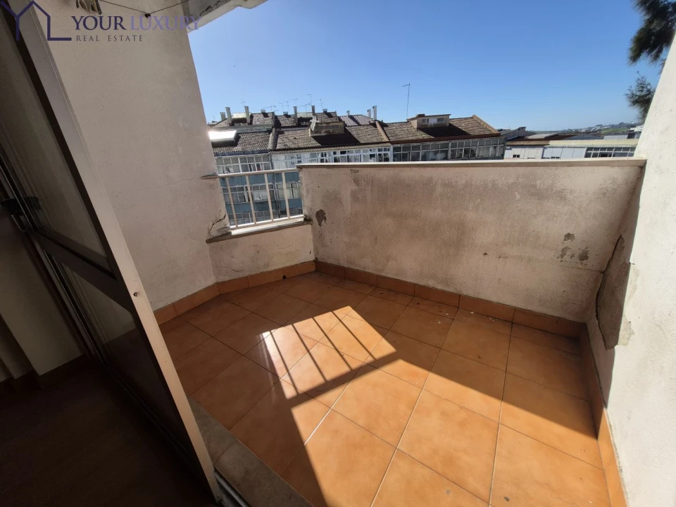 Apartamento T2 para Venda em Queluz e Belas Foto 8