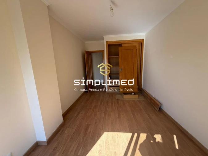 Apartamento T3 para Venda em Rio de Mouro Foto 20