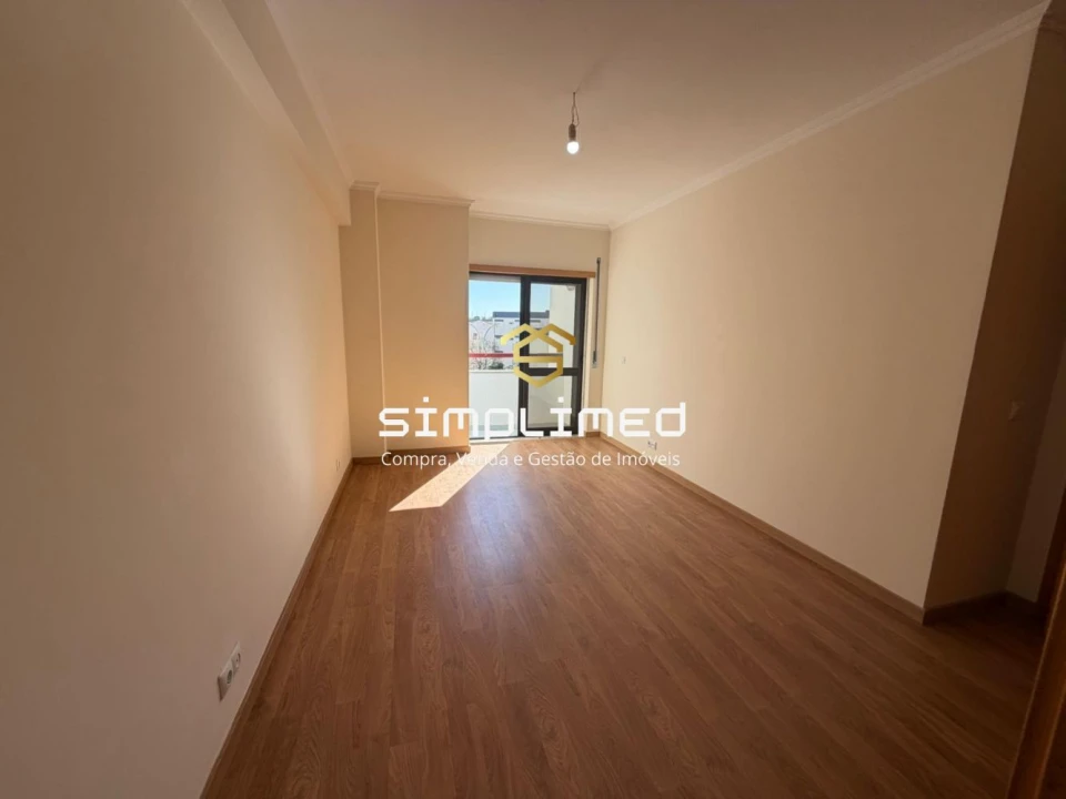 Apartamento T3 para Venda em Rio de Mouro Foto 18