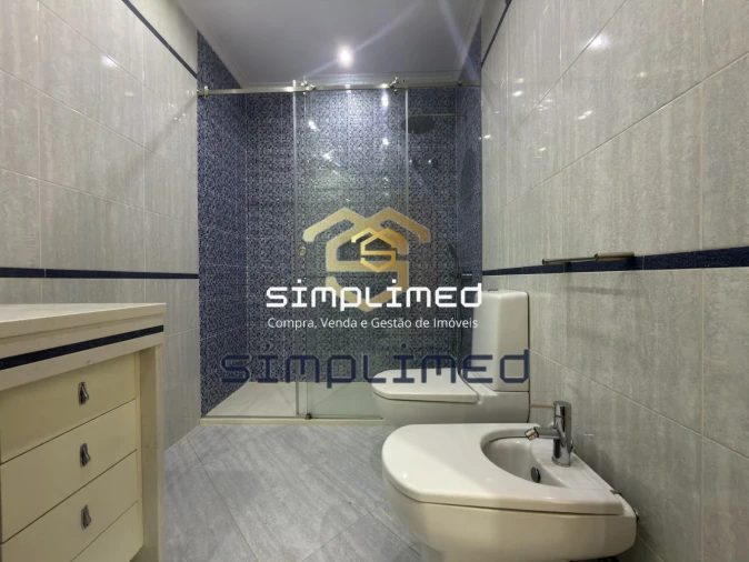 Apartamento T3 para Venda em Odivelas Foto 29