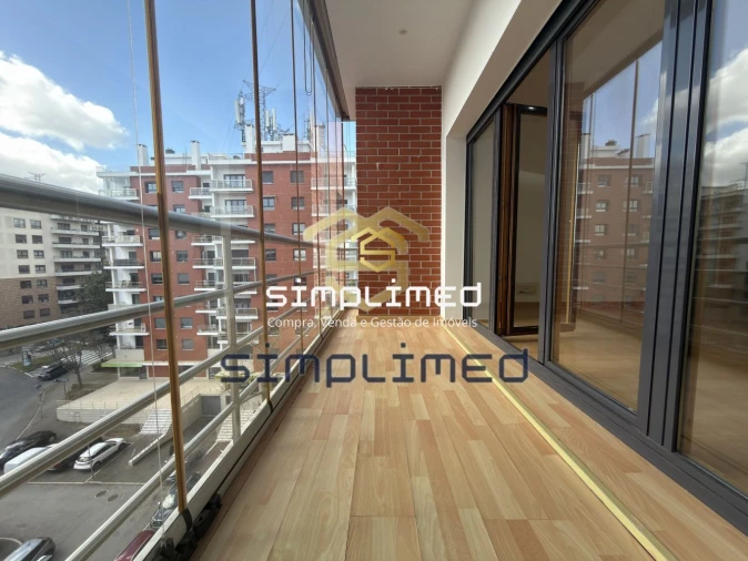 Apartamento T3 para Venda em Odivelas Foto 24