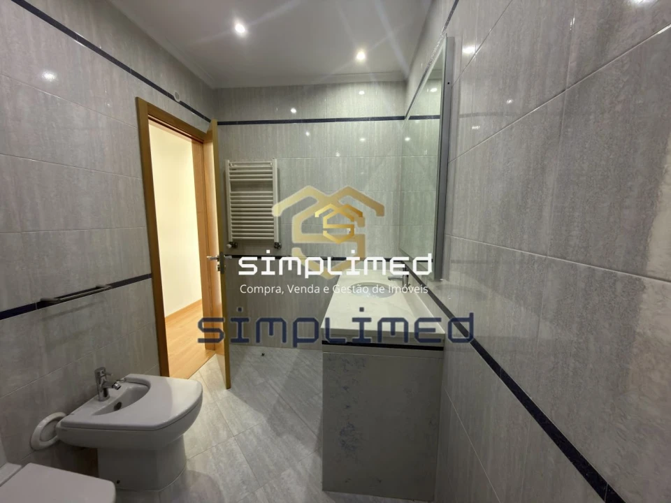 Apartamento T3 para Venda em Odivelas Foto 30