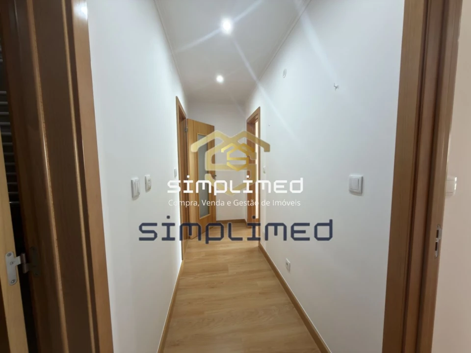 Apartamento T3 para Venda em Odivelas Foto 12