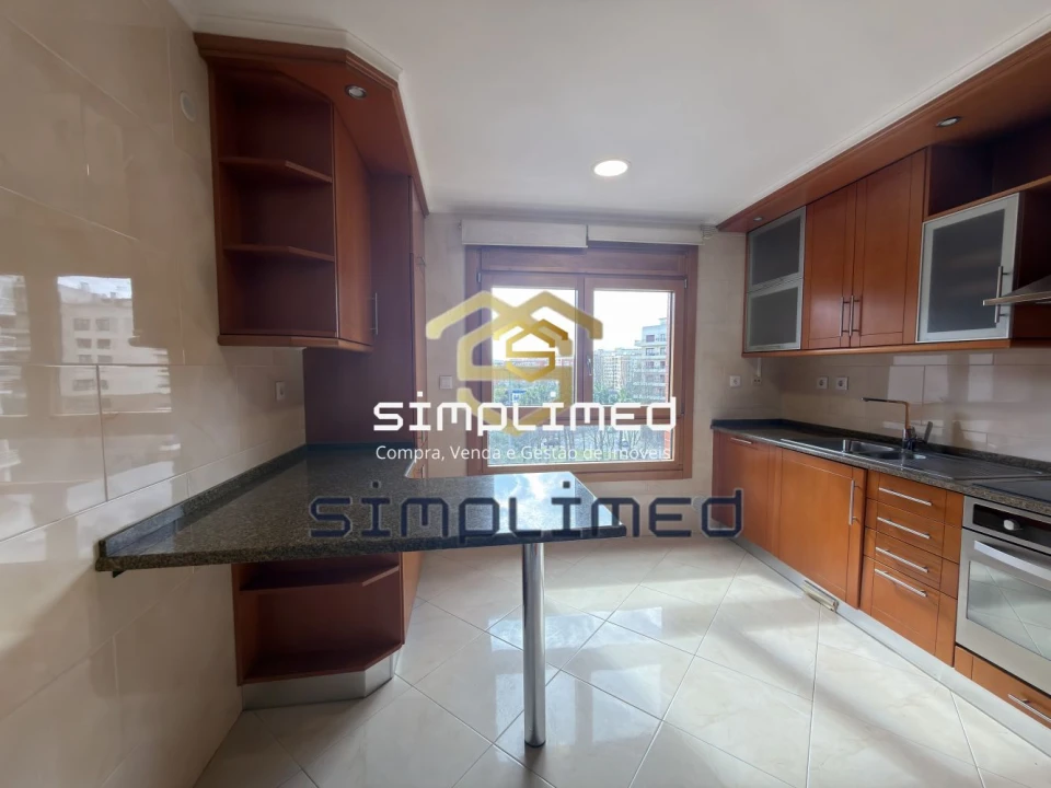 Apartamento T3 para Venda em Odivelas Foto 21