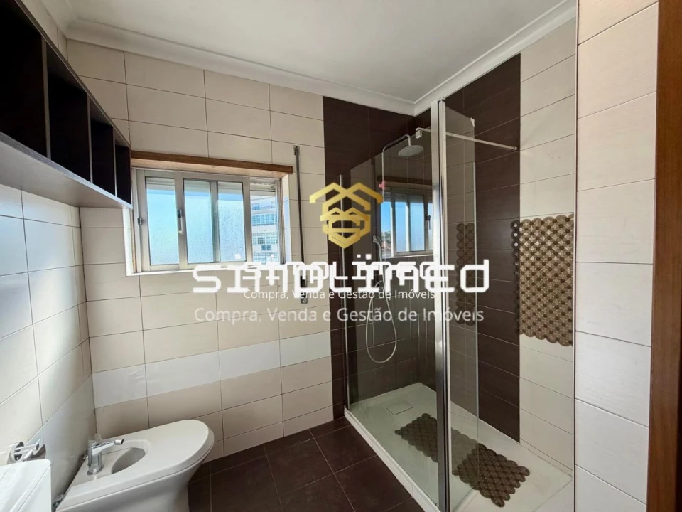 Apartamento T2 para Venda em Queluz e Belas Foto 19