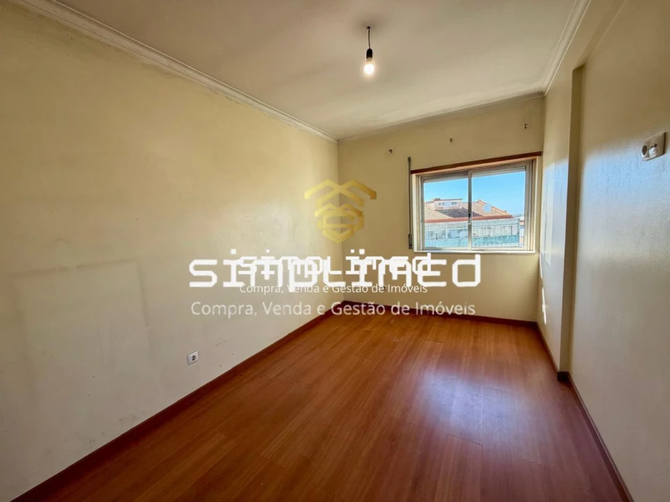 Apartamento T2 para Venda em Queluz e Belas Foto 16