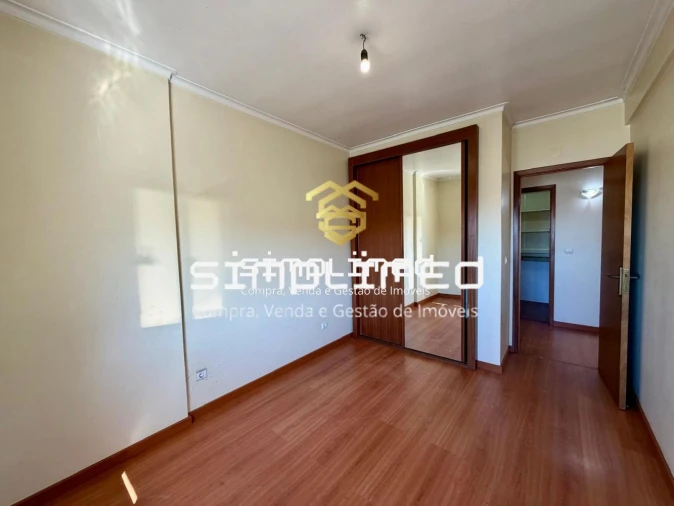Apartamento T2 para Venda em Queluz e Belas Foto 14