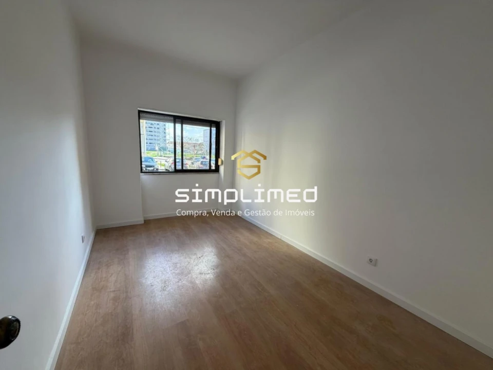 Apartamento T2 para Venda em Barreiro e Lavradio Foto 17