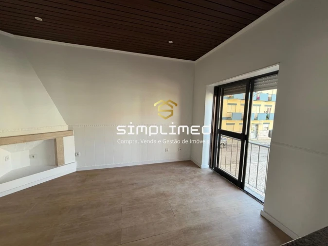 Apartamento T2 para Venda em Barreiro e Lavradio Foto 13