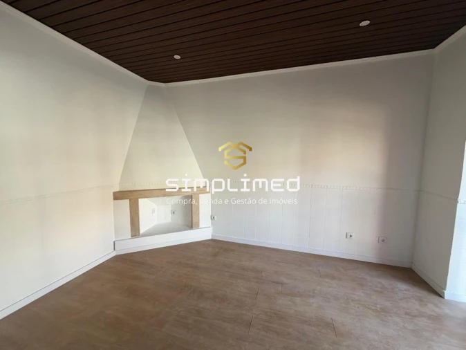 Apartamento T2 para Venda em Barreiro e Lavradio Foto 9