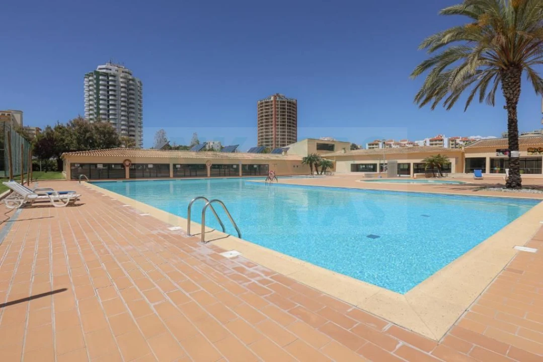 Apartamento T0 para Venda em Portimão Foto 3