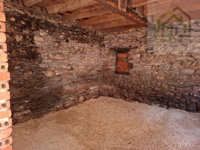 Moradia T2 para Venda em Côja e Barril de Alva Foto 9