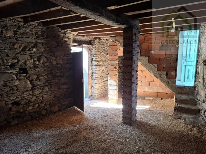 Moradia T2 para Venda em Côja e Barril de Alva Foto 11