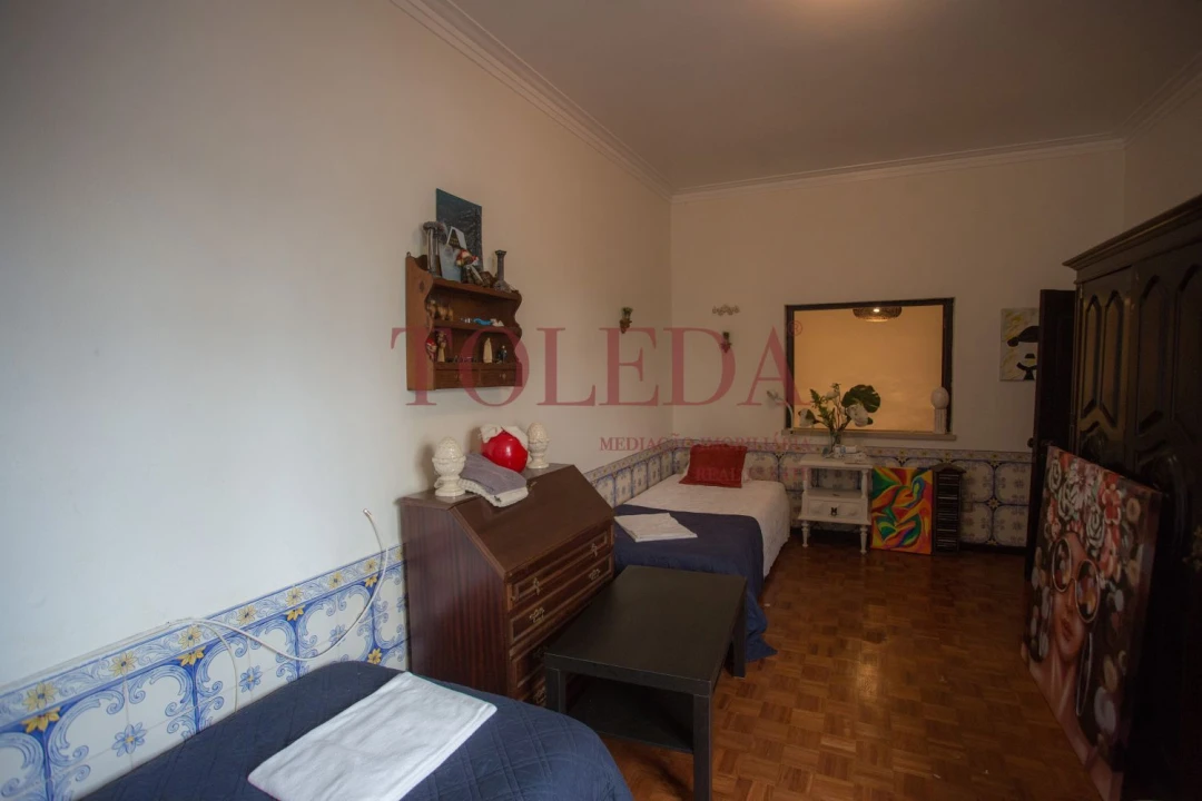 Moradia T7 para Venda em Almeirim Foto 46