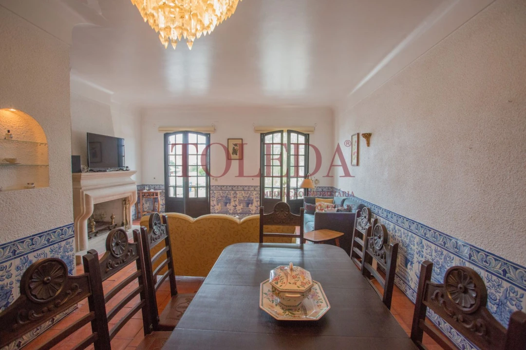 Moradia T7 para Venda em Almeirim Foto 16