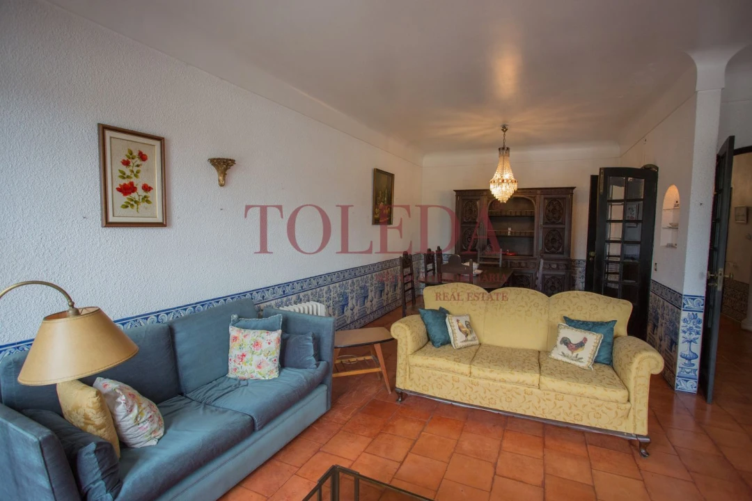 Moradia T7 para Venda em Almeirim Foto 18