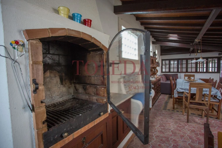 Moradia T7 para Venda em Almeirim Foto 5