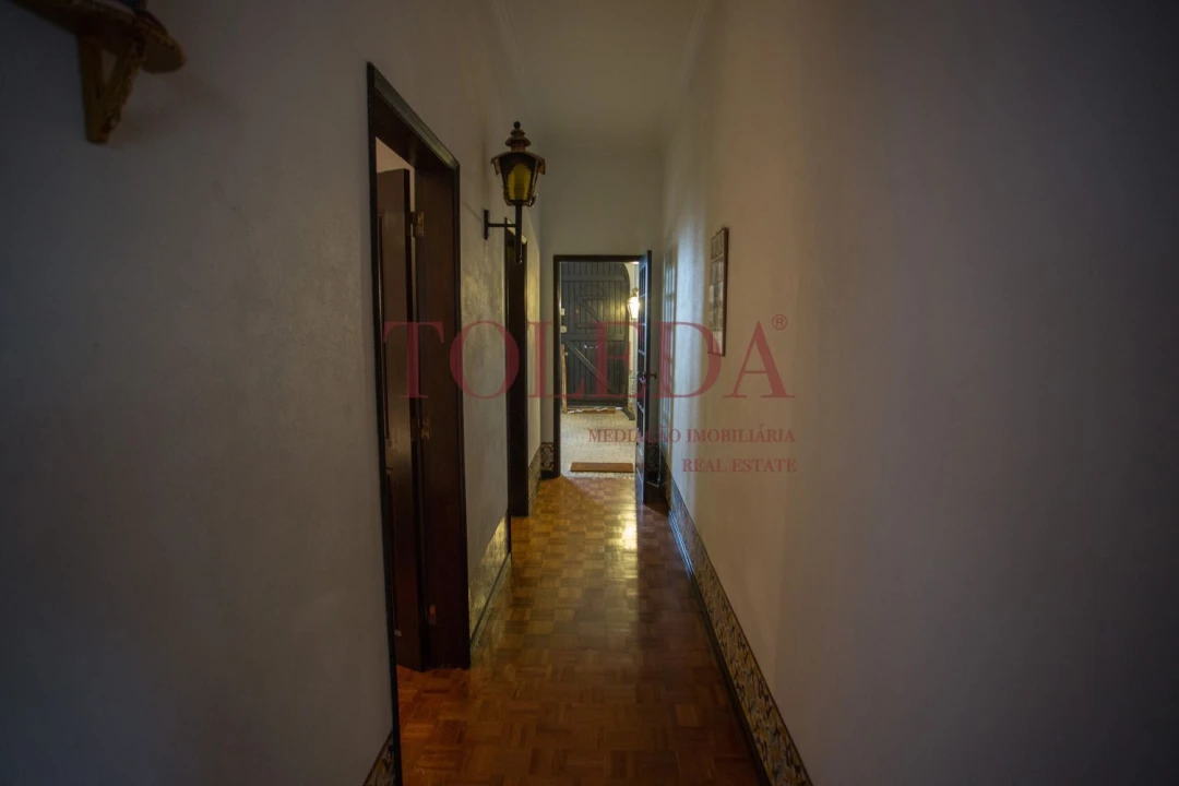 Moradia T7 para Venda em Almeirim Foto 47