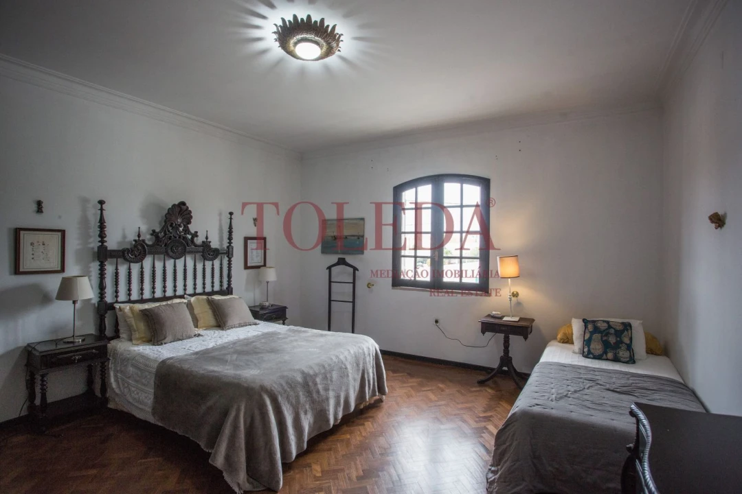 Moradia T7 para Venda em Almeirim Foto 35