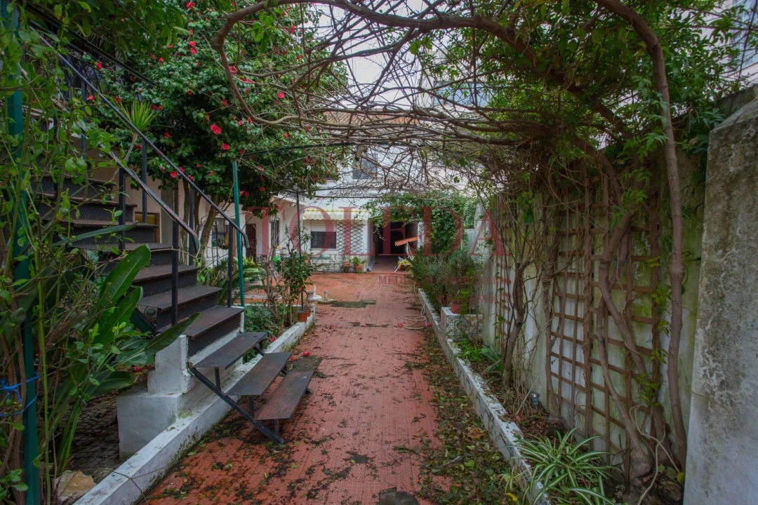 Moradia T7 para Venda em Almeirim Foto 55