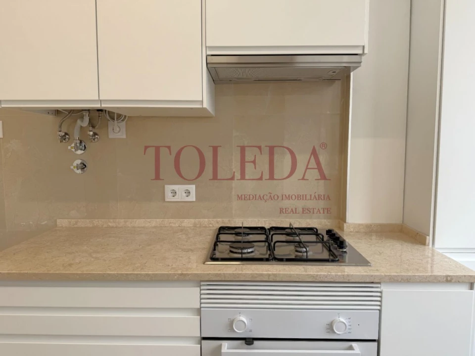 Apartamento T3 para Venda em Águas Livres Foto 4