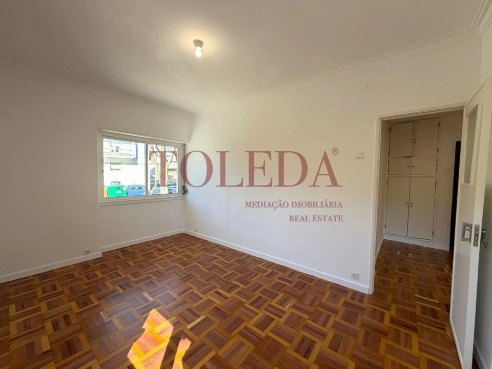 Apartamento T3 para Venda em Águas Livres Foto 7