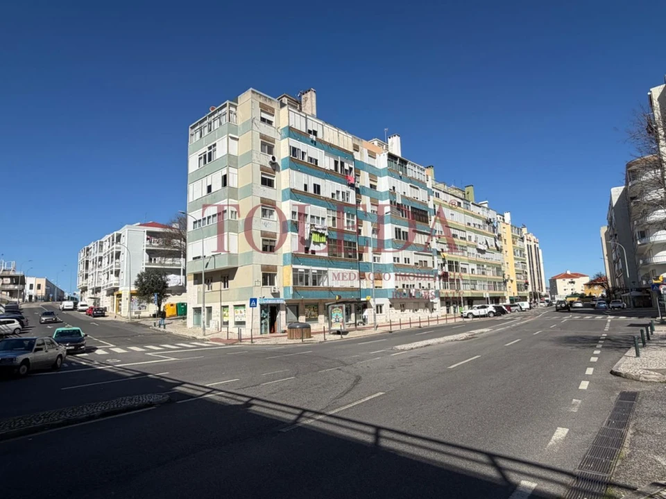 Apartamento T3 para Venda em Águas Livres Foto 17