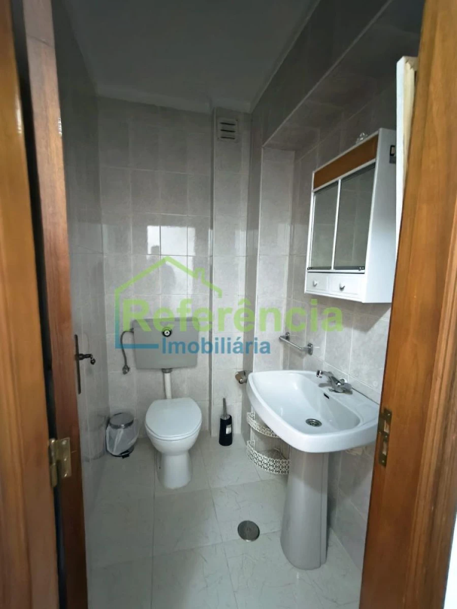 Apartamento T2 para Venda em Santa Maria Maior Foto 9