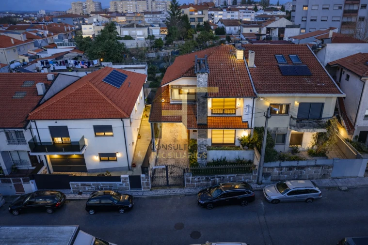 Moradia T4 para Venda em Ermesinde Foto 1