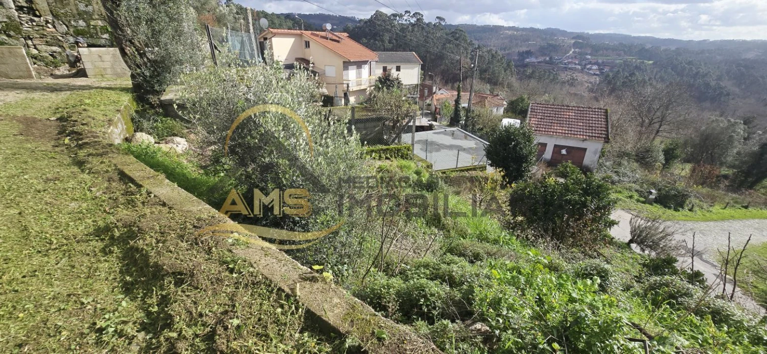 Moradia T2 para Venda em Quinchães Foto 22