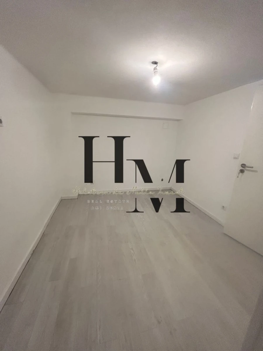 Loja para Venda em Almada, Cova da Piedade, Pragal e Cacilhas Foto 9