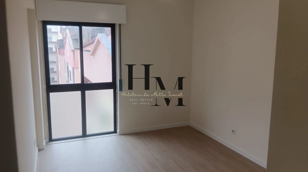 Apartamento T2 para Venda em Algueirão-Mem Martins Foto 35