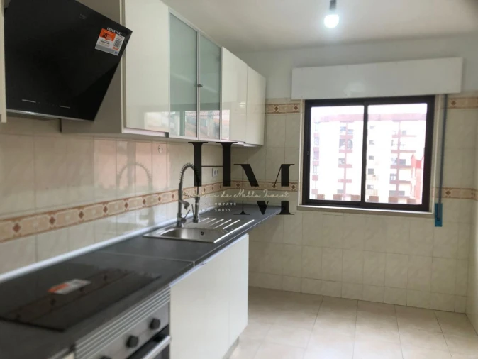 Apartamento T2 para Venda em Algueirão-Mem Martins Foto 5