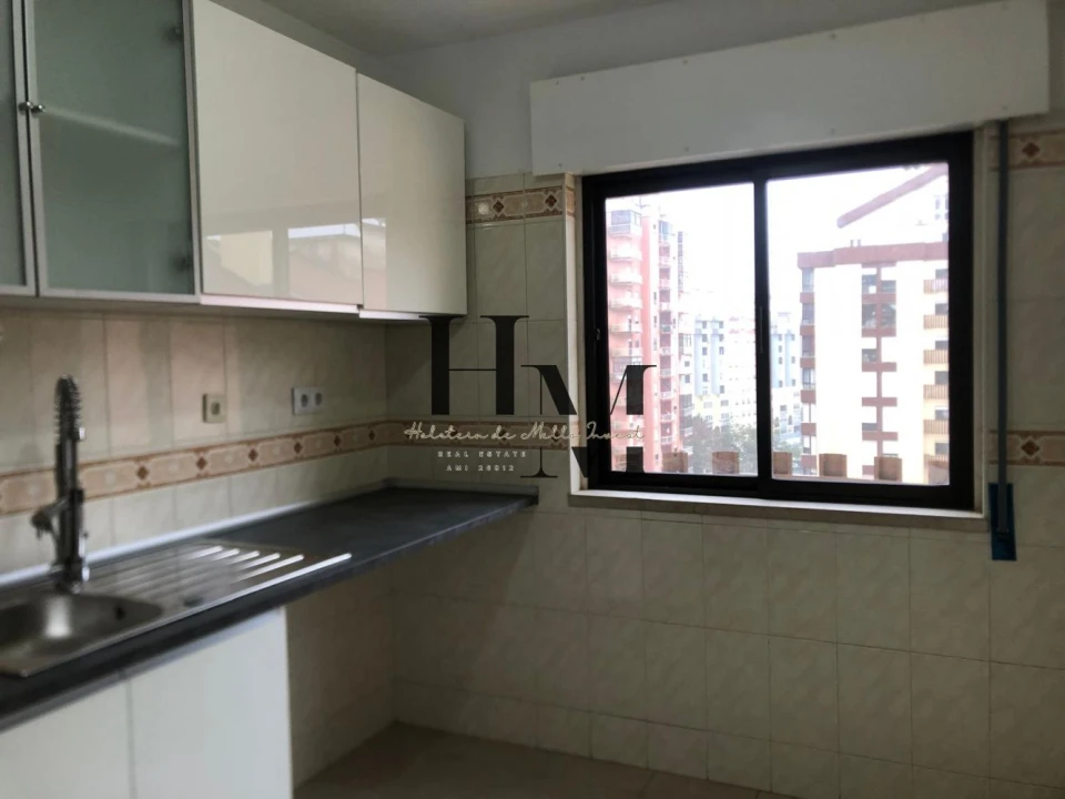 Apartamento T2 para Venda em Algueirão-Mem Martins Foto 7