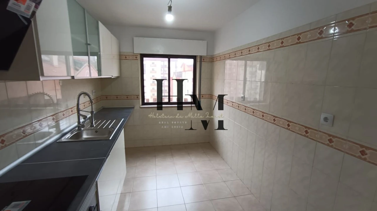 Apartamento T2 para Venda em Algueirão-Mem Martins Foto 10