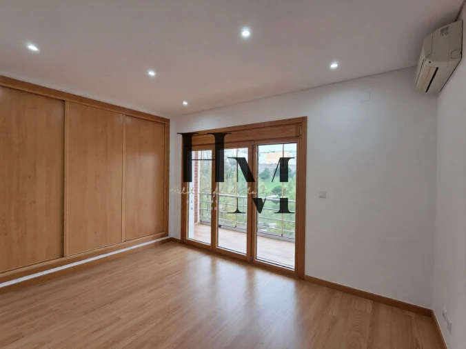 Apartamento T3 para Venda em Odivelas Foto 21