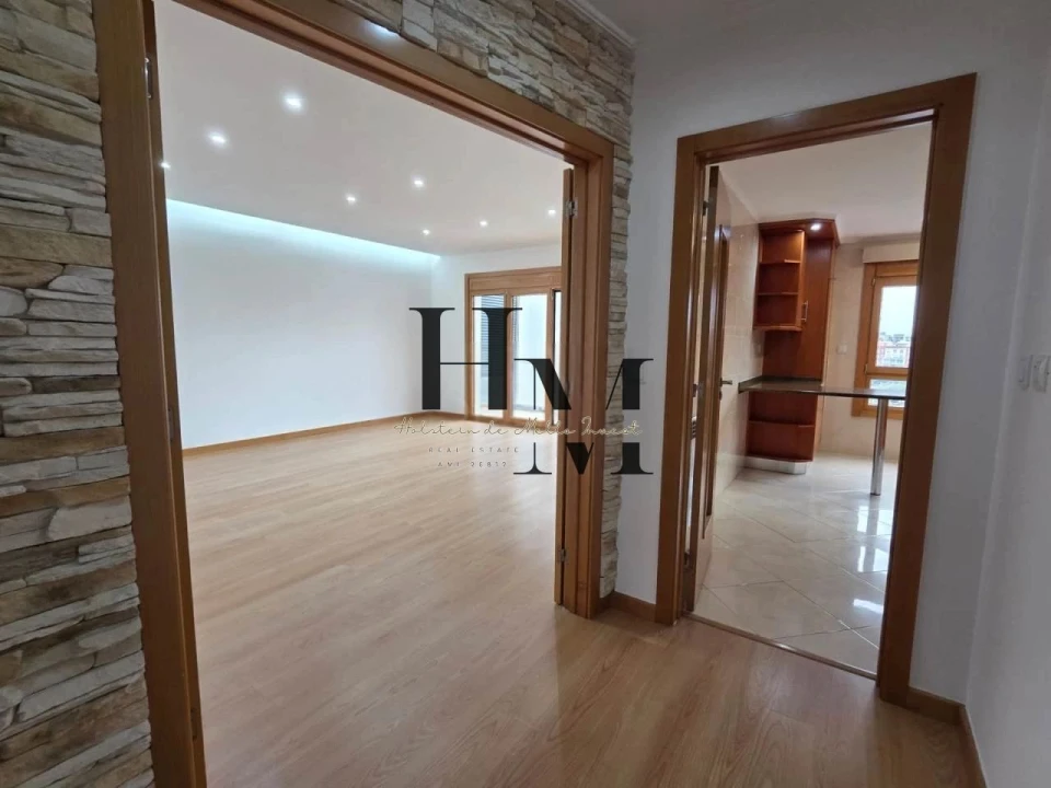 Apartamento T3 para Venda em Odivelas Foto 8