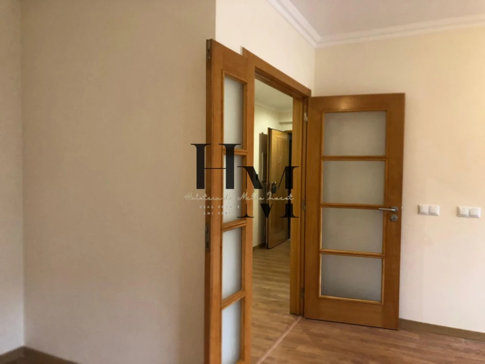 Apartamento T3 para Venda em Rio de Mouro Foto 2