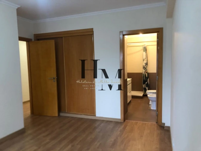 Apartamento T3 para Venda em Rio de Mouro Foto 11