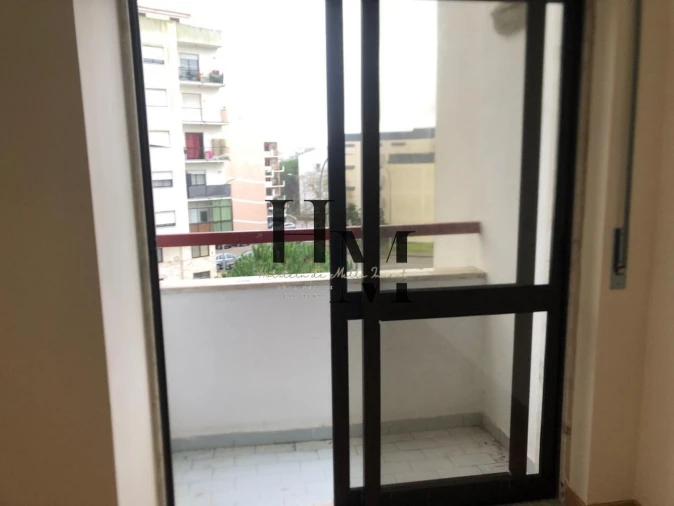 Apartamento T3 para Venda em Rio de Mouro Foto 13