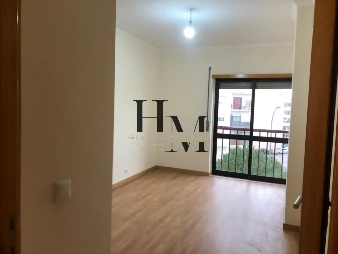 Apartamento T3 para Venda em Rio de Mouro Foto 14