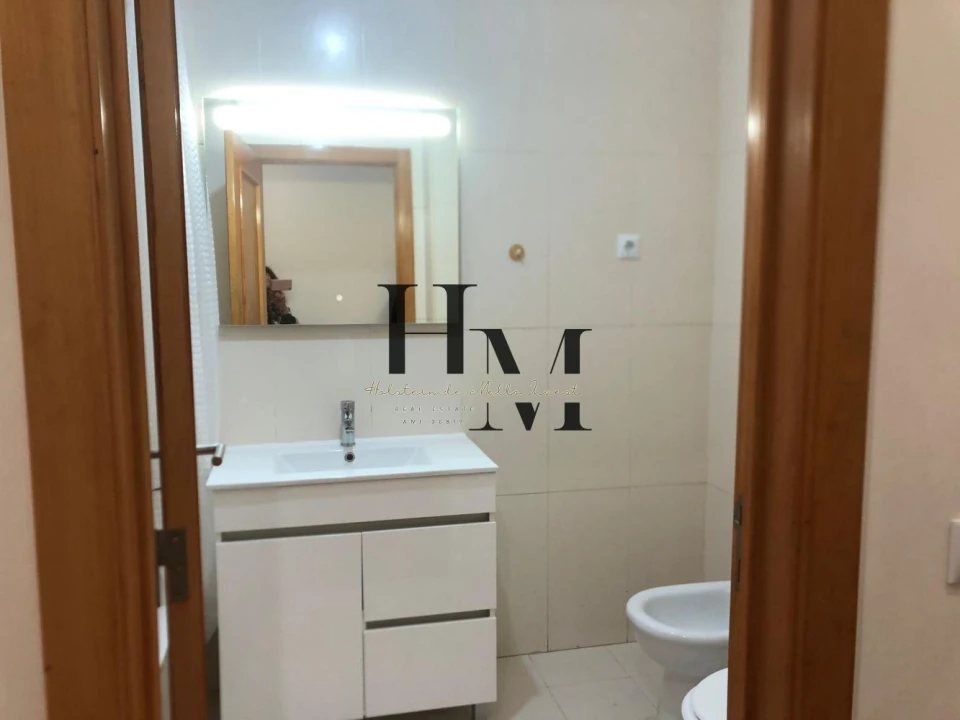 Apartamento T3 para Venda em Rio de Mouro Foto 10