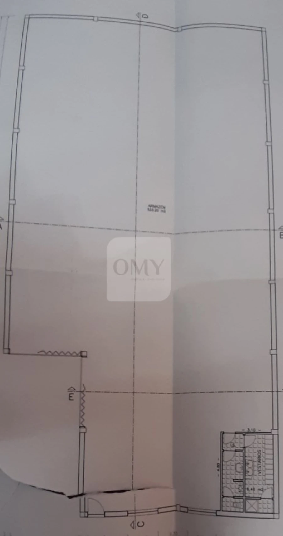 Armazém para Arrendamento em Constantim e Vale de Nogueiras Foto 5