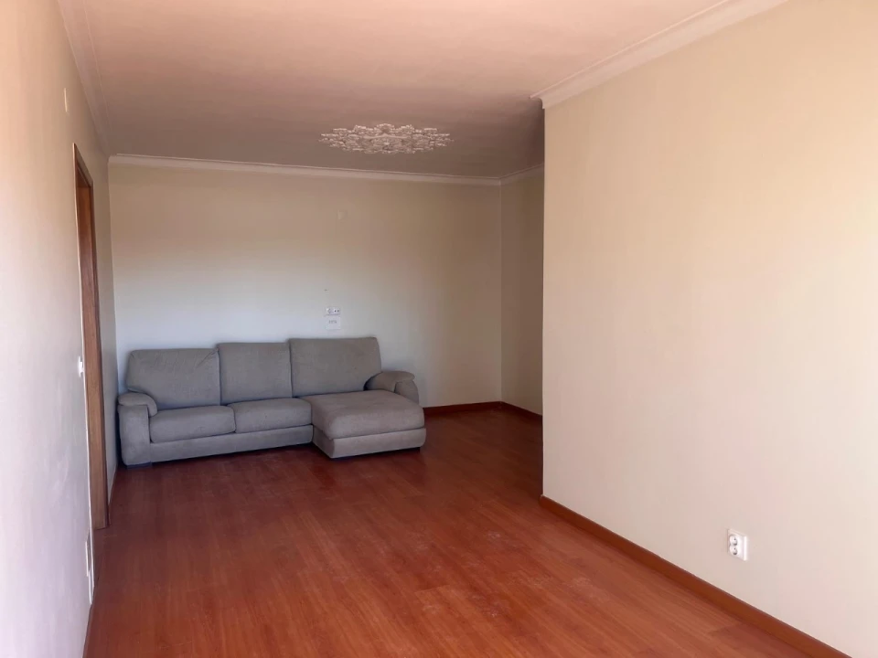 Apartamento T2 para Venda em Queluz e Belas Foto 7